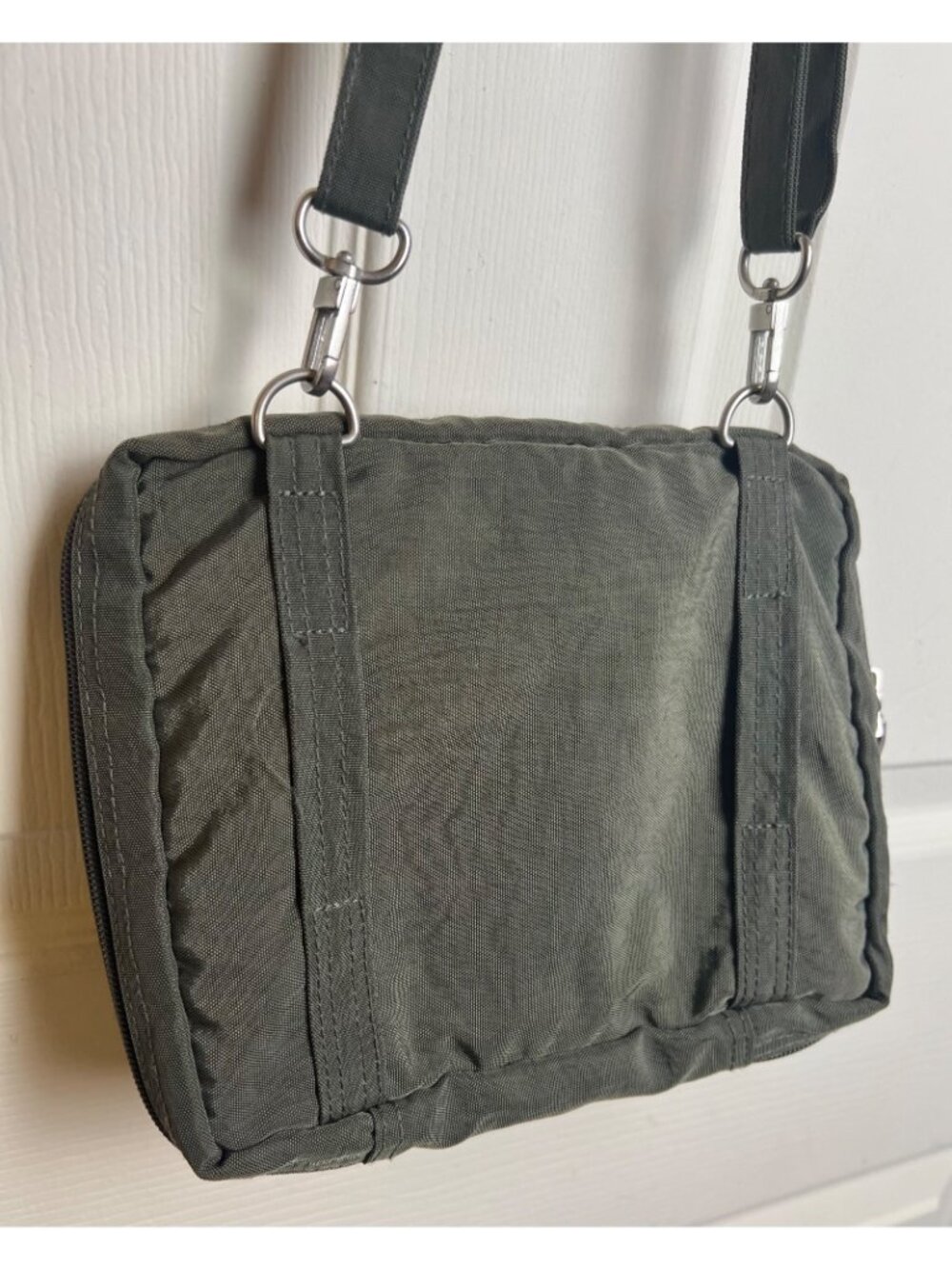Olive Baggallini Crossbody Orange Interior - Picture 4 of 14